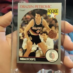 NBA HOOPS CARD 1990